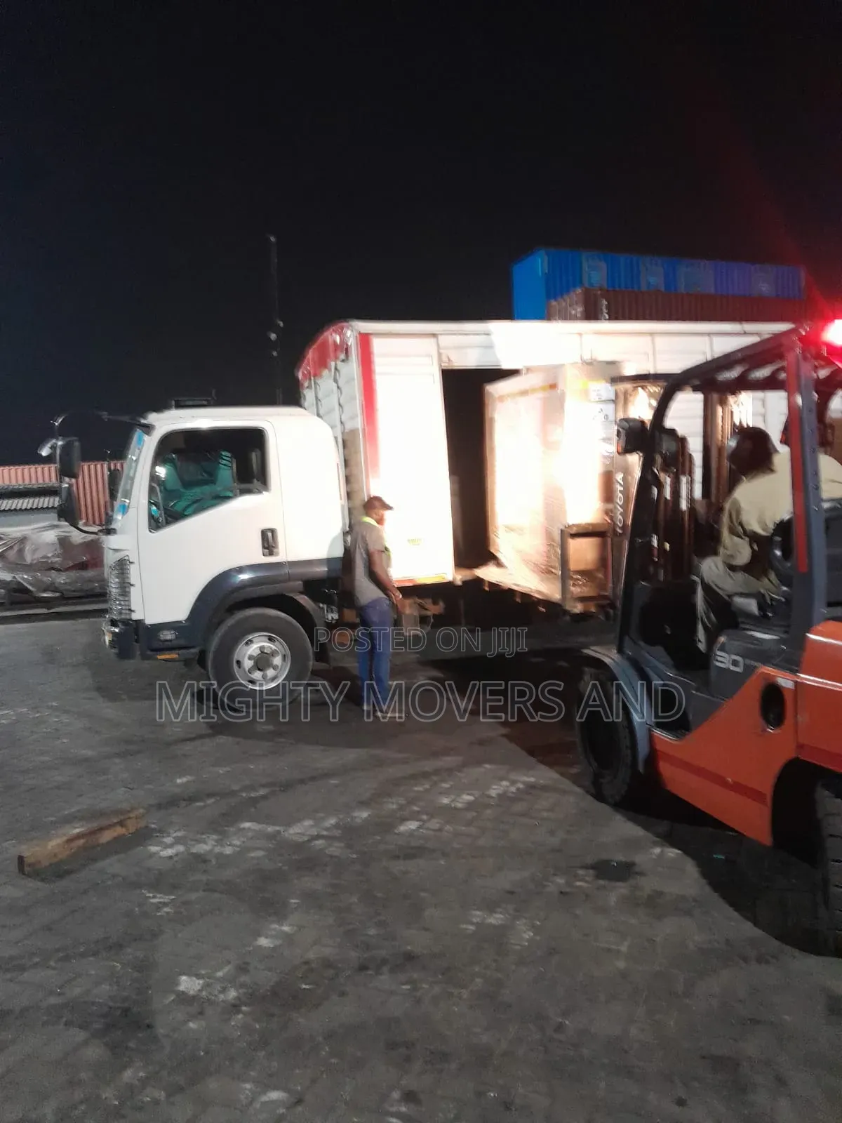 Cover Body Ten Wheeler Available for Load Delivery