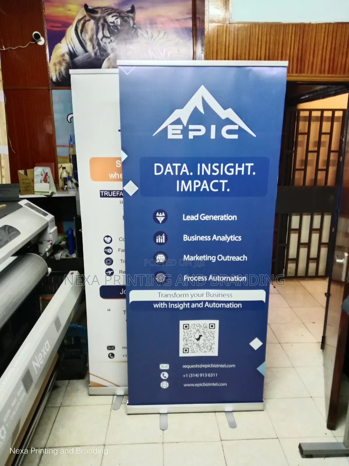Standard Narrow Base Roll-up Banner