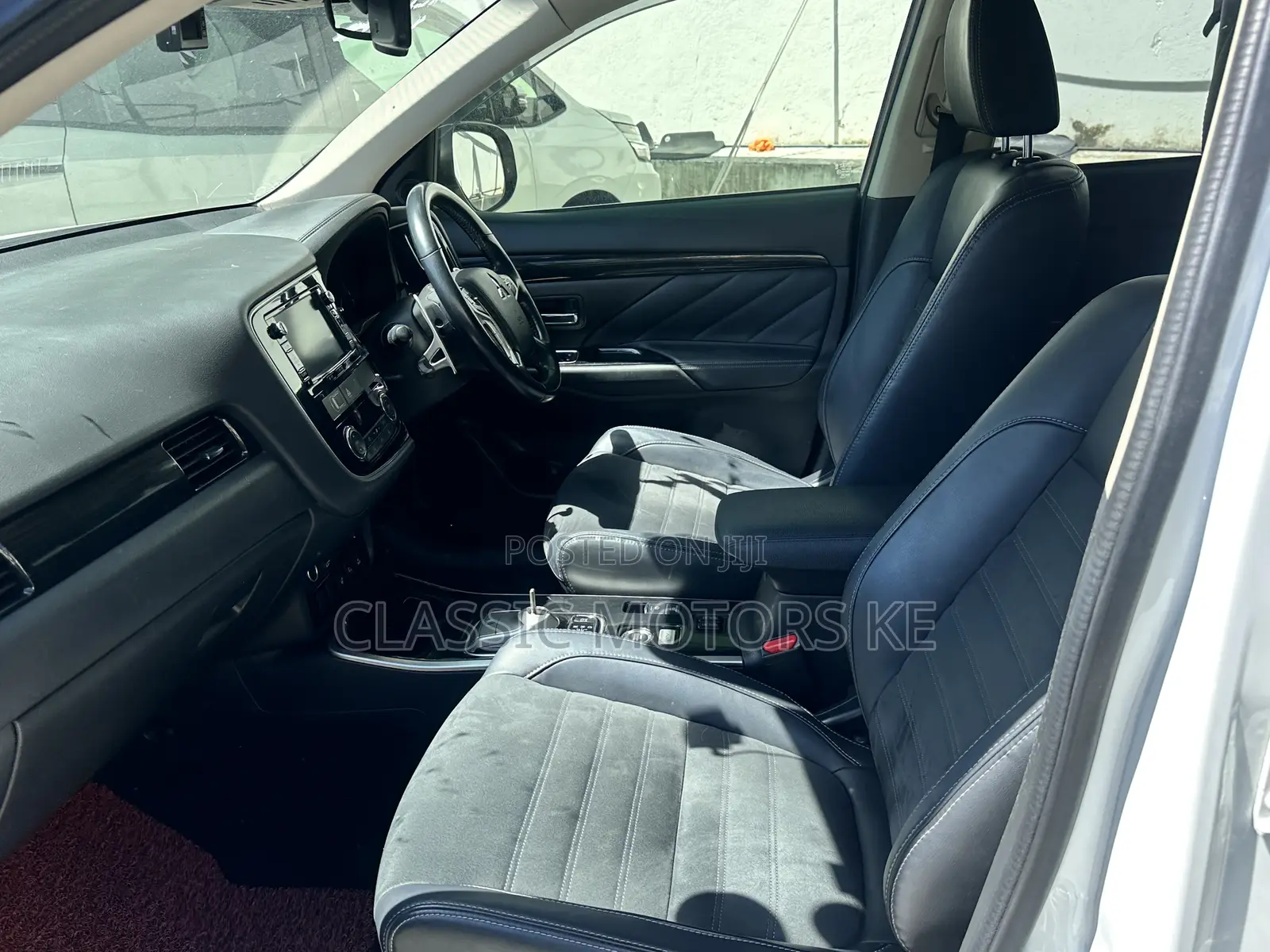 Mitsubishi Outlander 2.0 PHEV AWD 2019 White