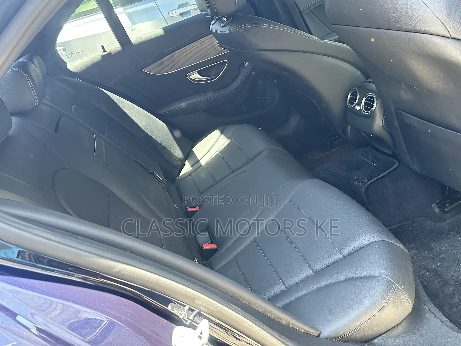 Mercedes-Benz C200 2018 Blue