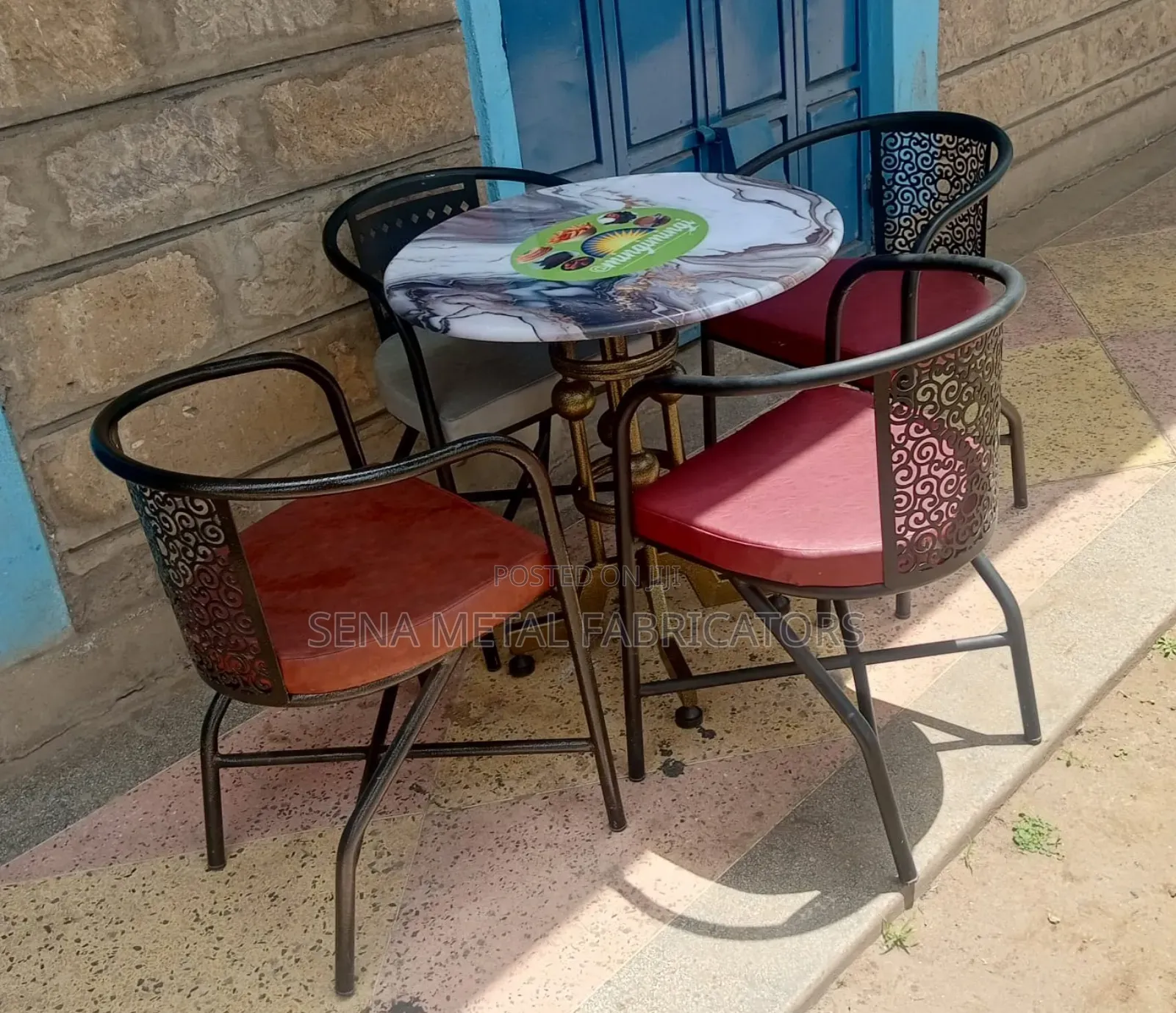 Hotel Set 4 Chairs and a Table With High-Quality Metal Frame