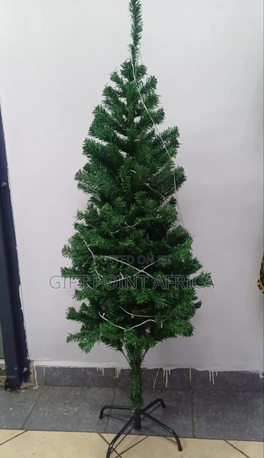 5 Ft Christmas Tree For The Whole Family