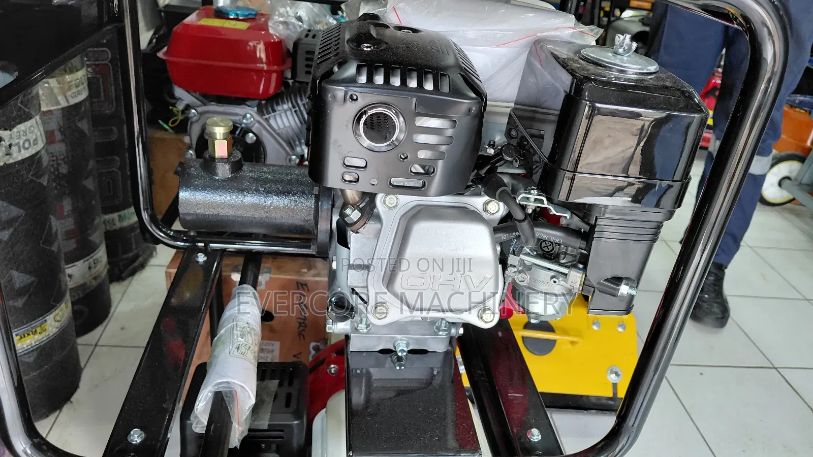 Honda Concrete Poker Vibrator Machine .