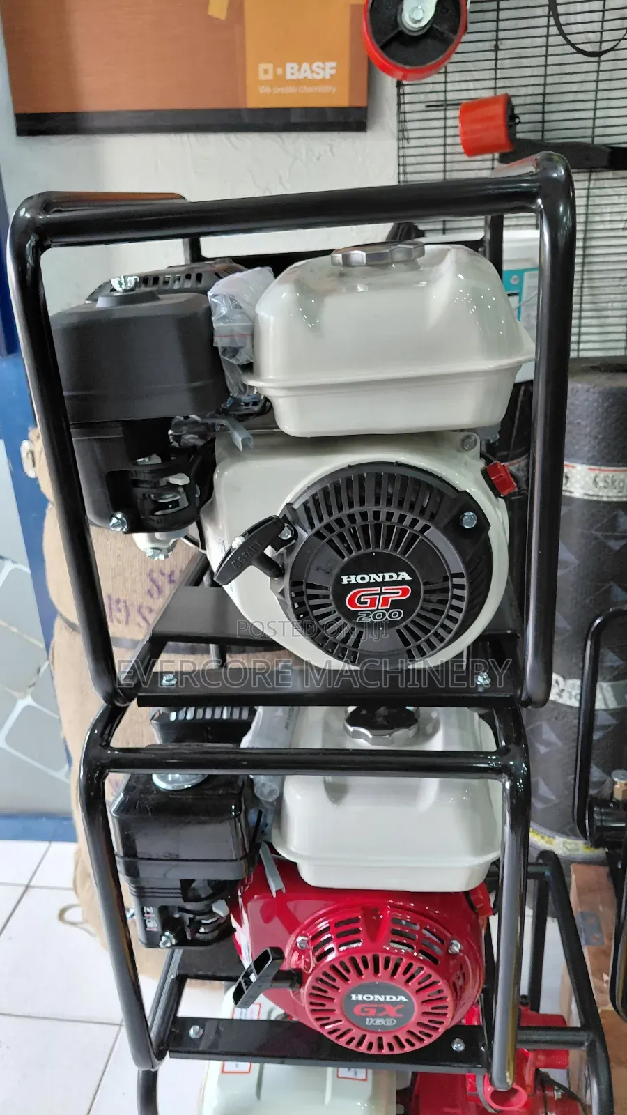 Honda Concrete Poker Vibrator Machine .