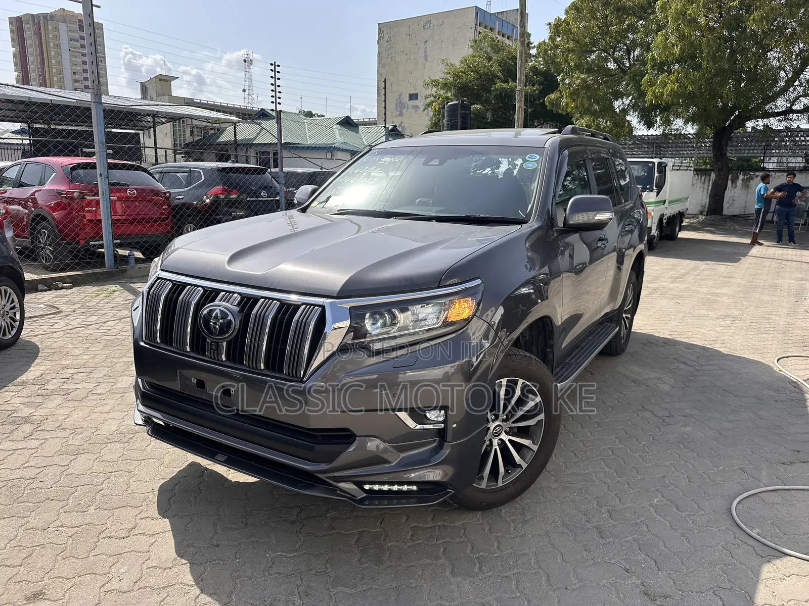 Toyota Land Cruiser Prado 2.8 2020 Gray