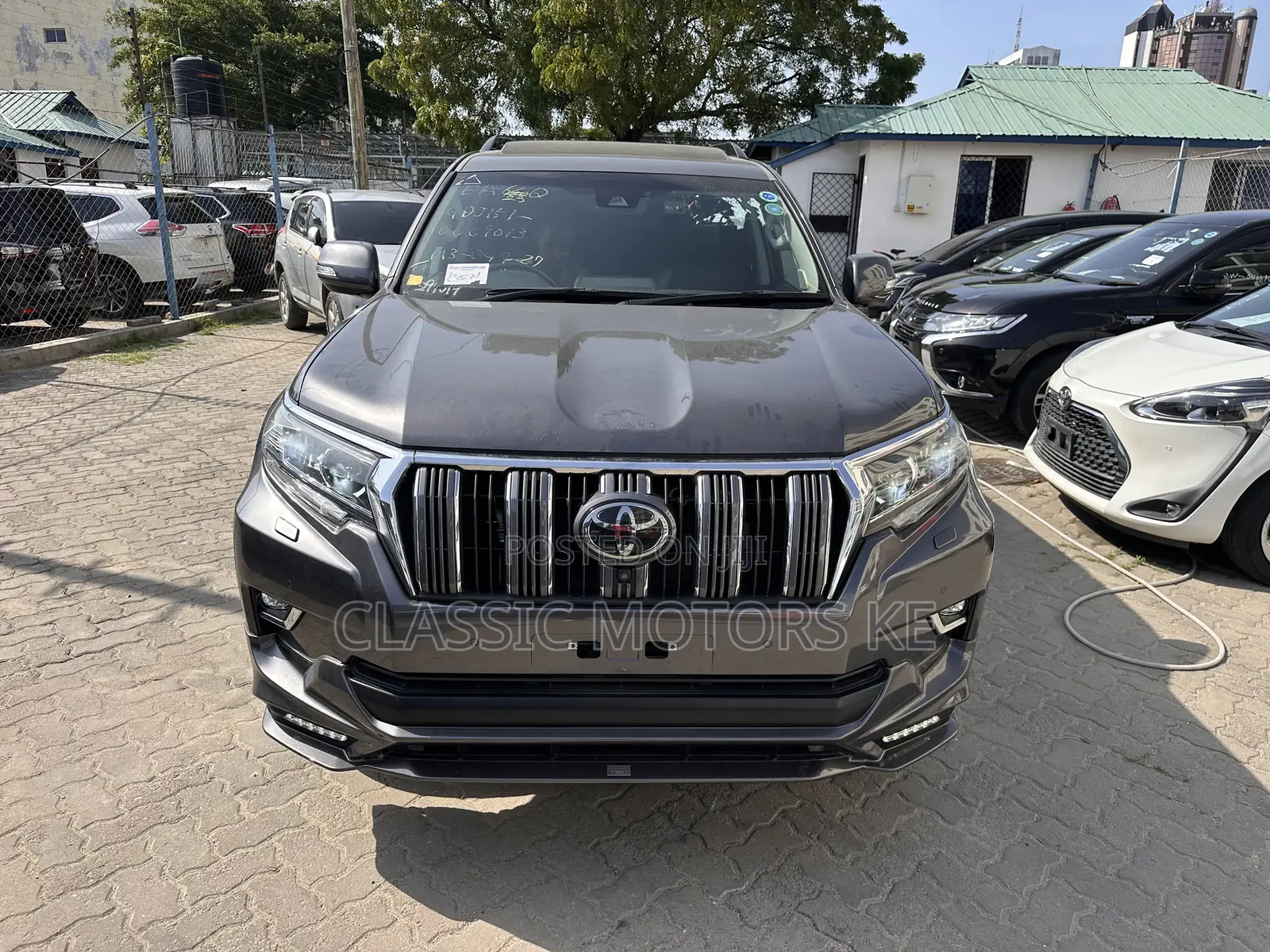 Toyota Land Cruiser Prado 2.8 2020 Gray