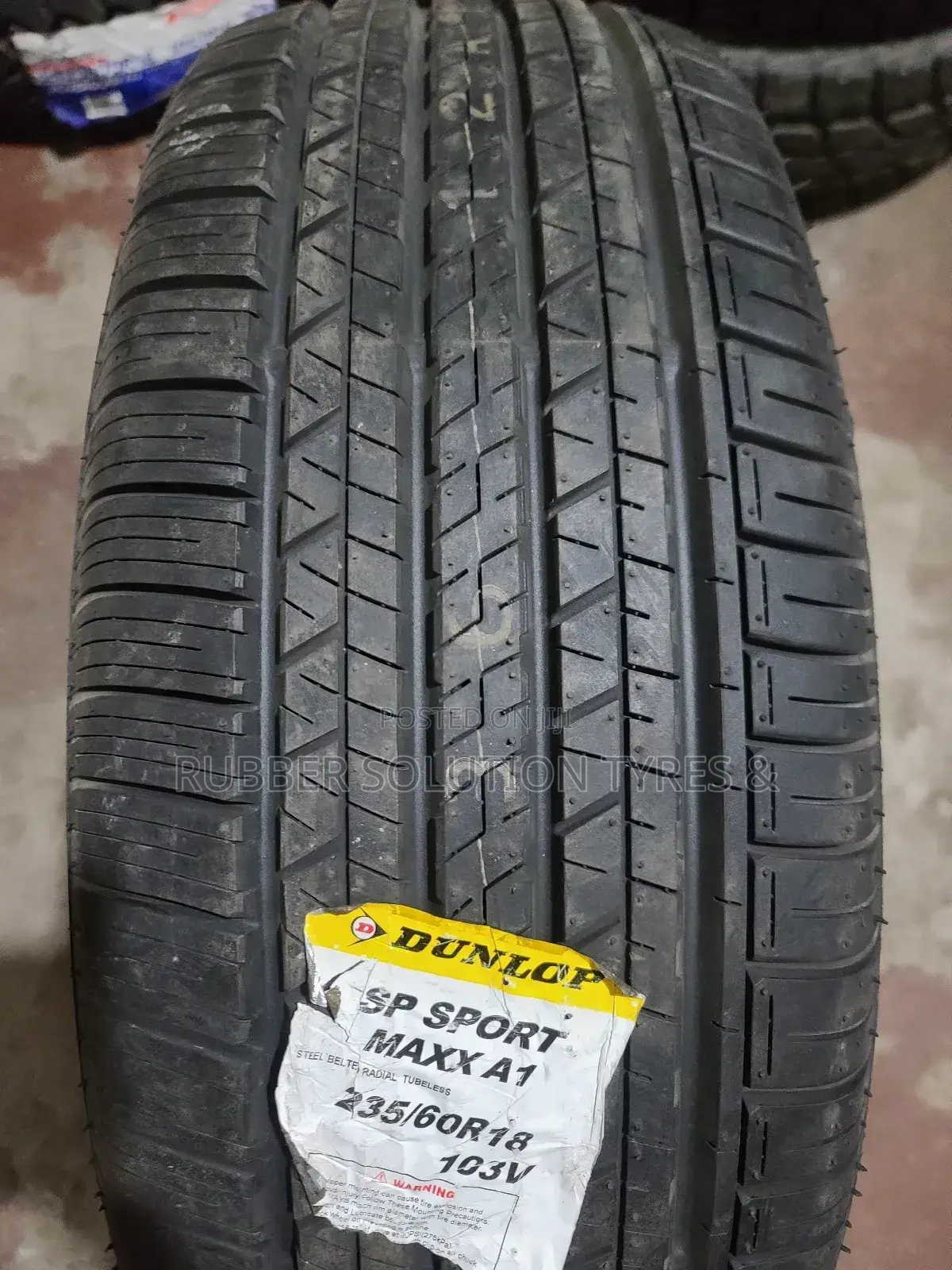235/60r18 Dunlop Tires [Made In Japan]