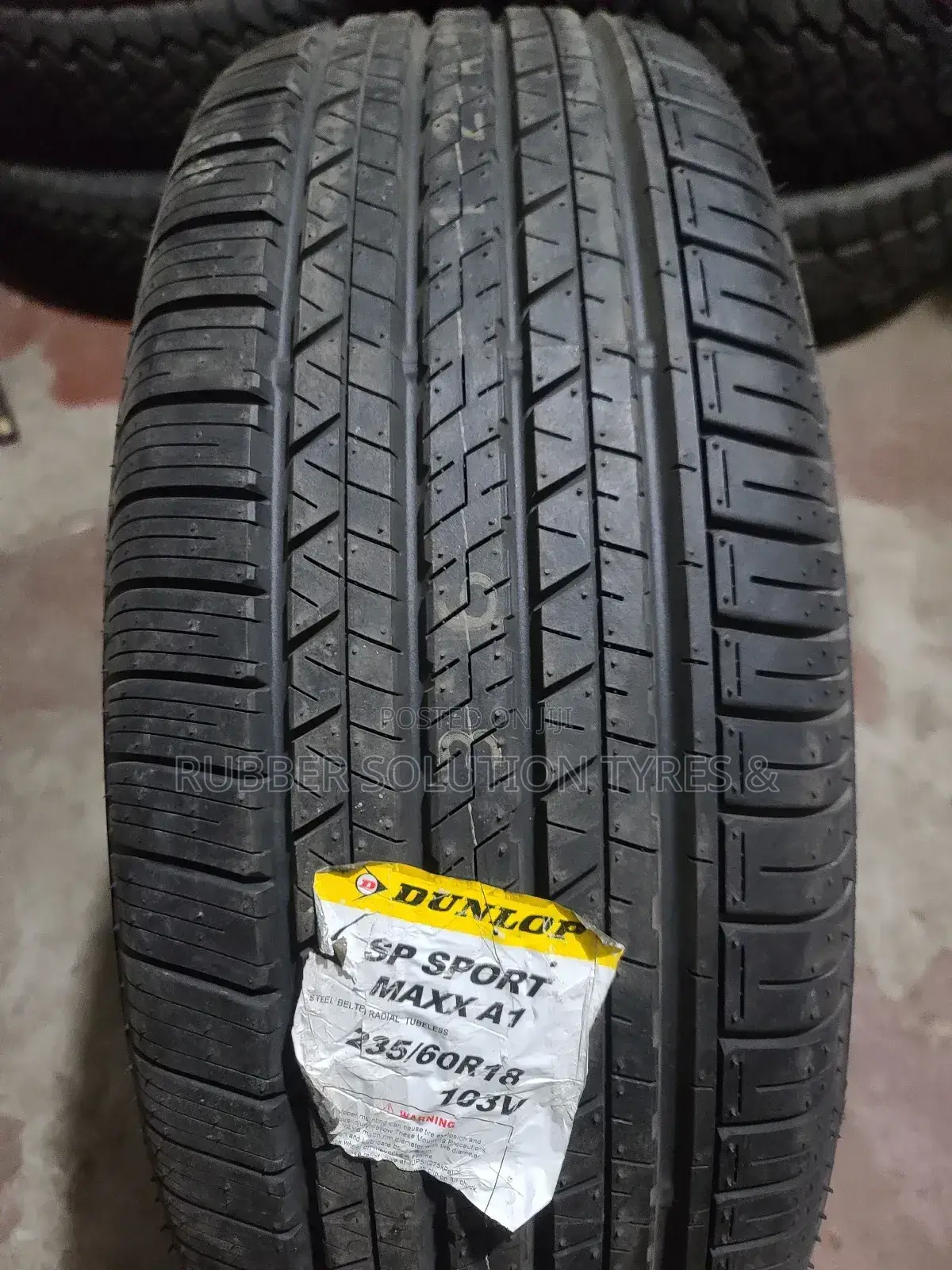 235/60r18 Dunlop Tires [Made In Japan]