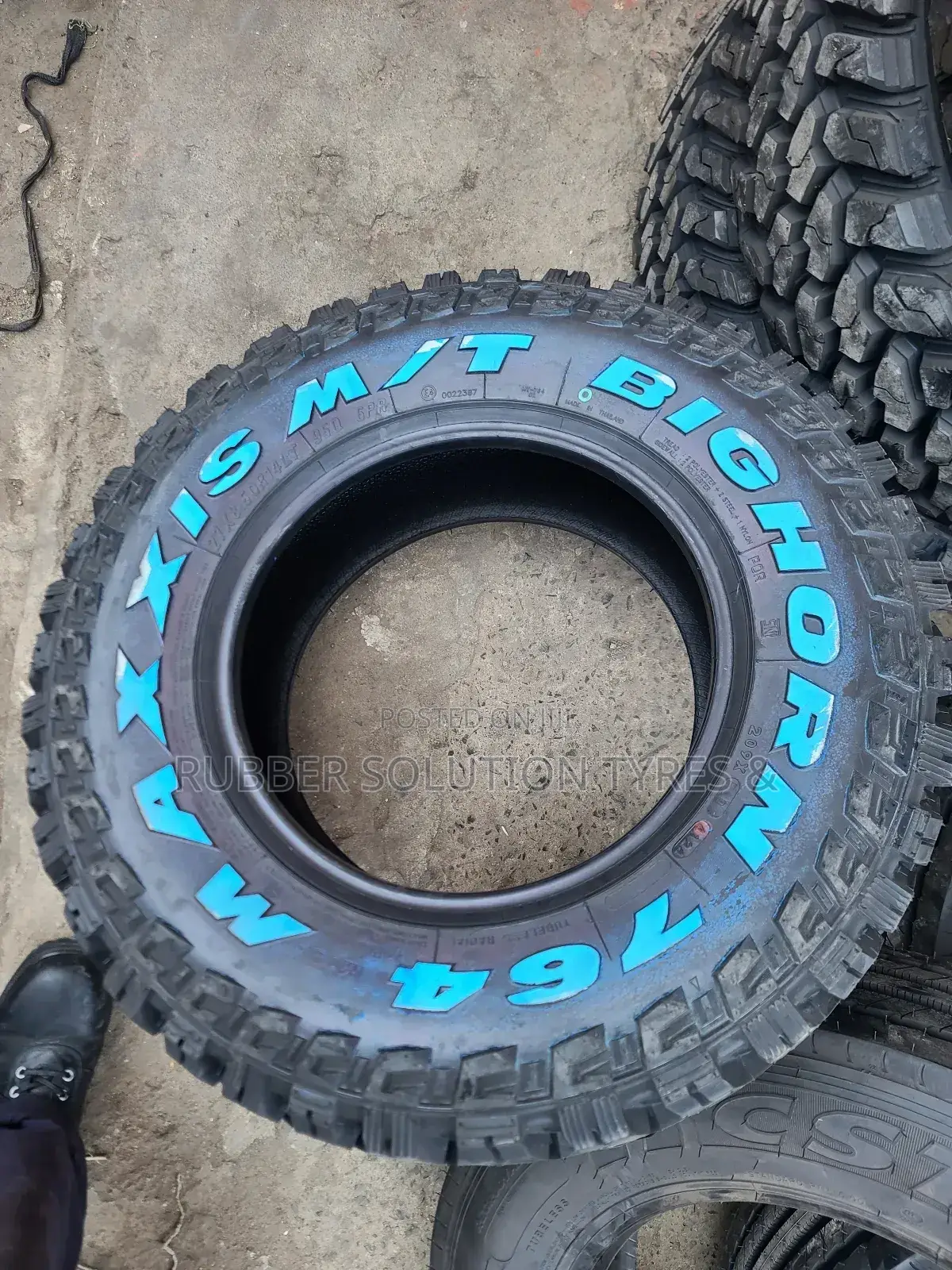27x8.50 R14 Maxxis Tyres Bighorn M/T-764 Mud-Terrain