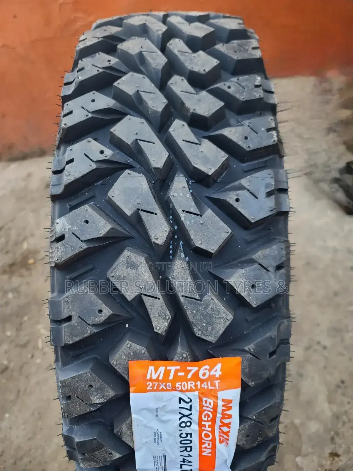 27x8.50 R14 Maxxis Tyres Bighorn M/T-764 Mud-Terrain
