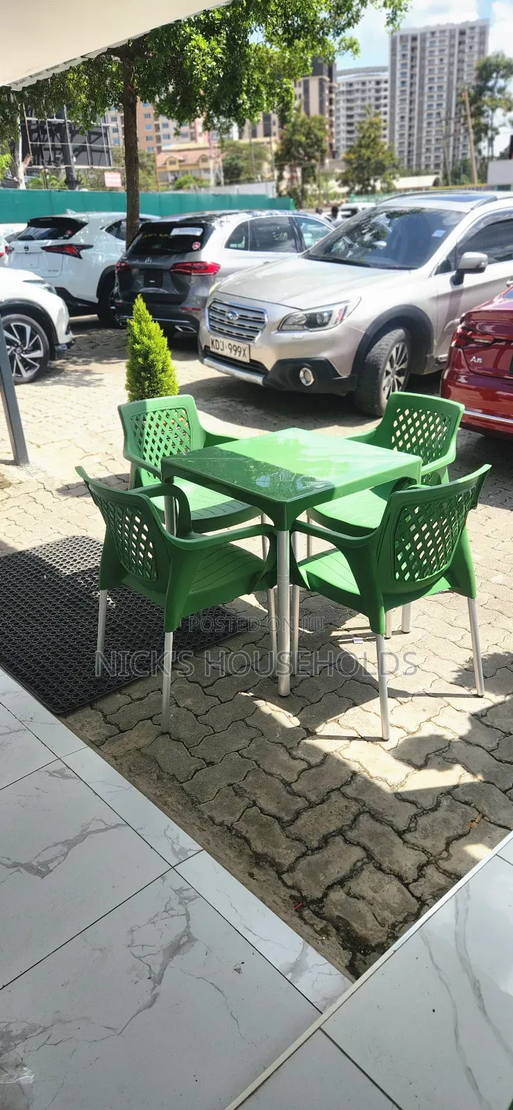 Durable Plastic Table With Metal Legs With Plastic Chairs Set