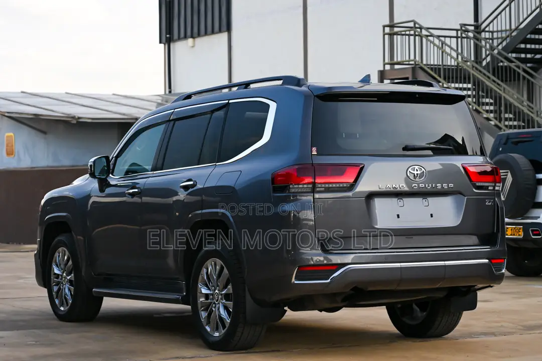 Toyota Land Cruiser 2023 Gray