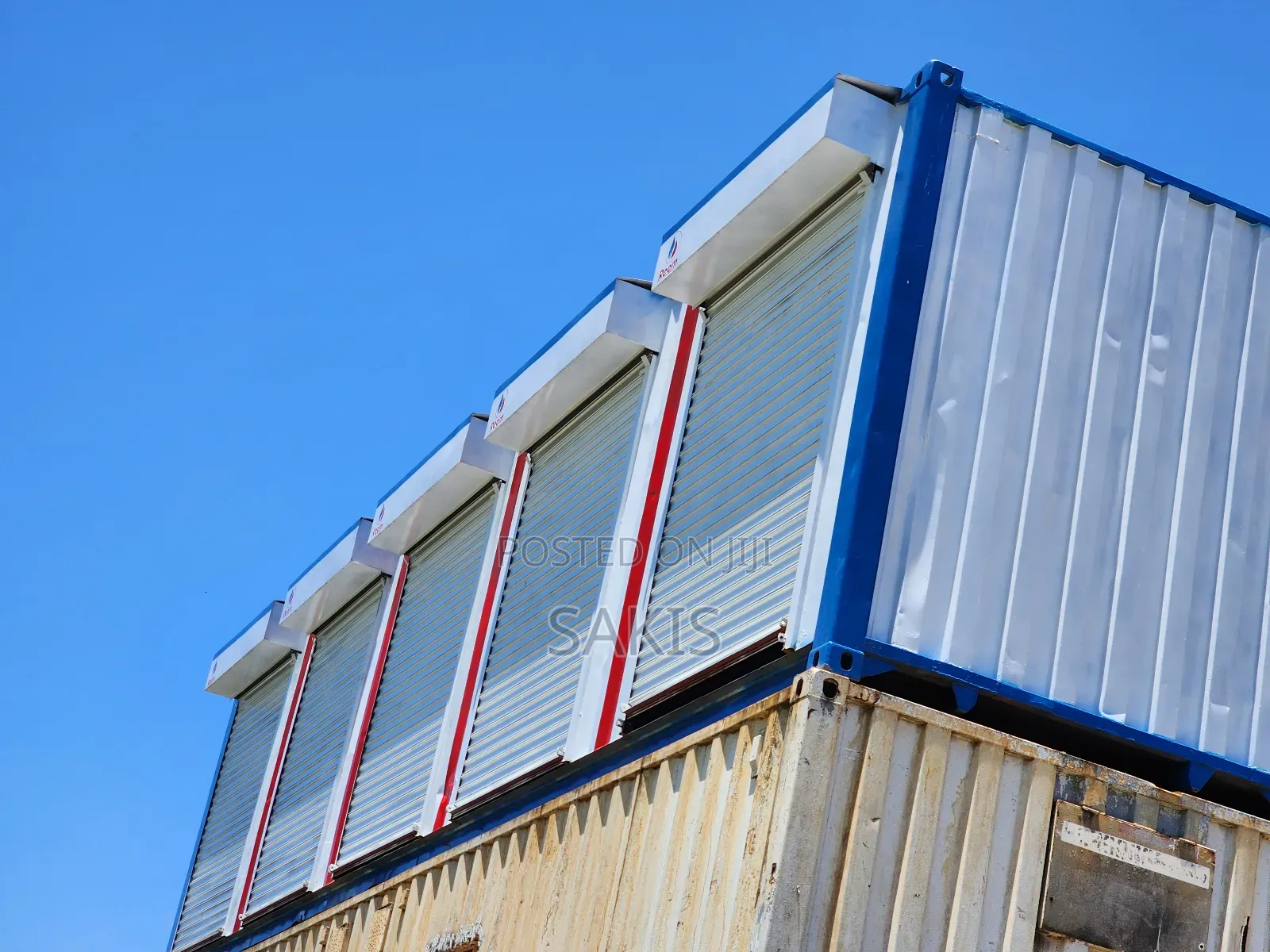 Container Stalls! 40ft High Cube Container With Shops!