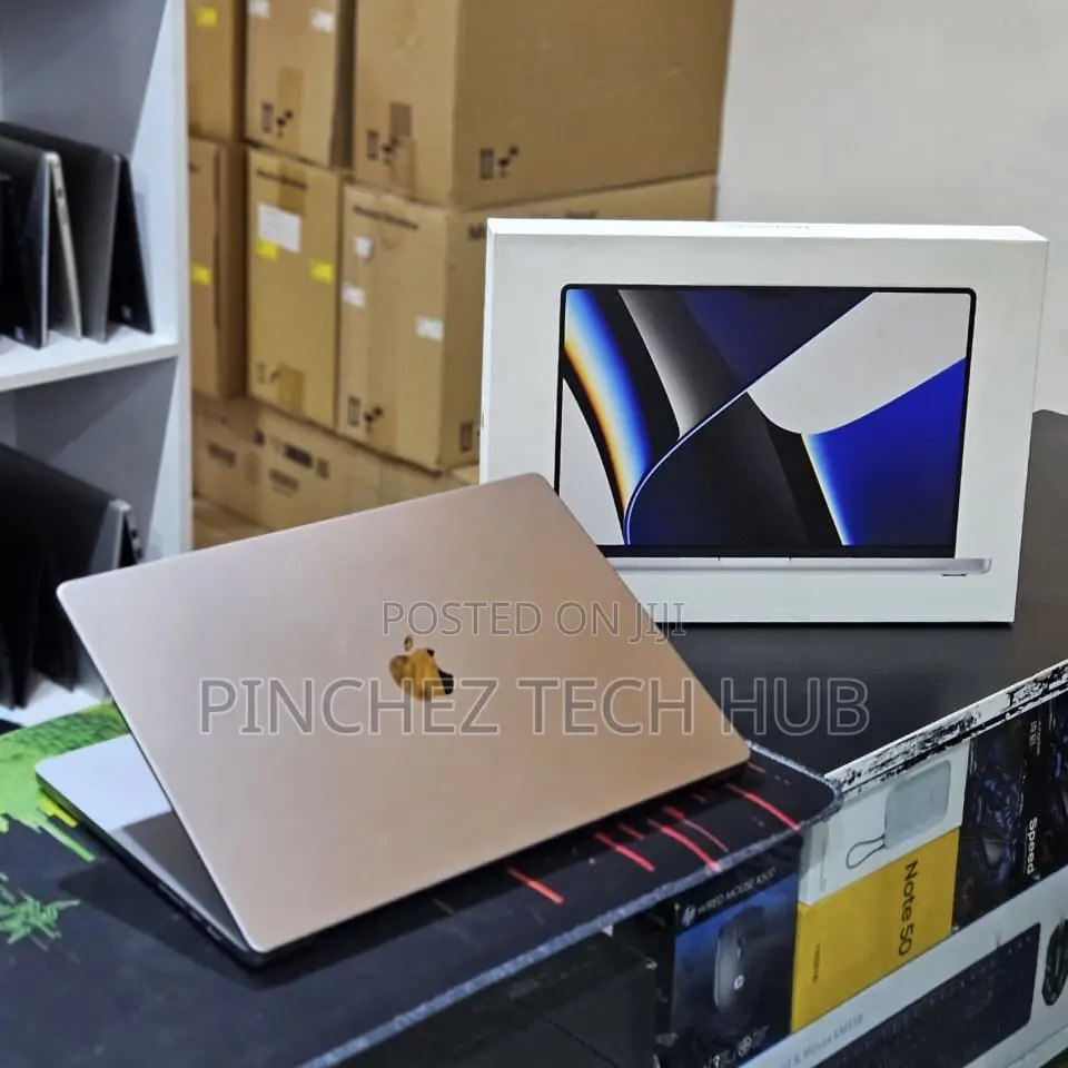 Laptop Apple MacBook Pro 2017 16GB Intel Core I7 SSD 512GB