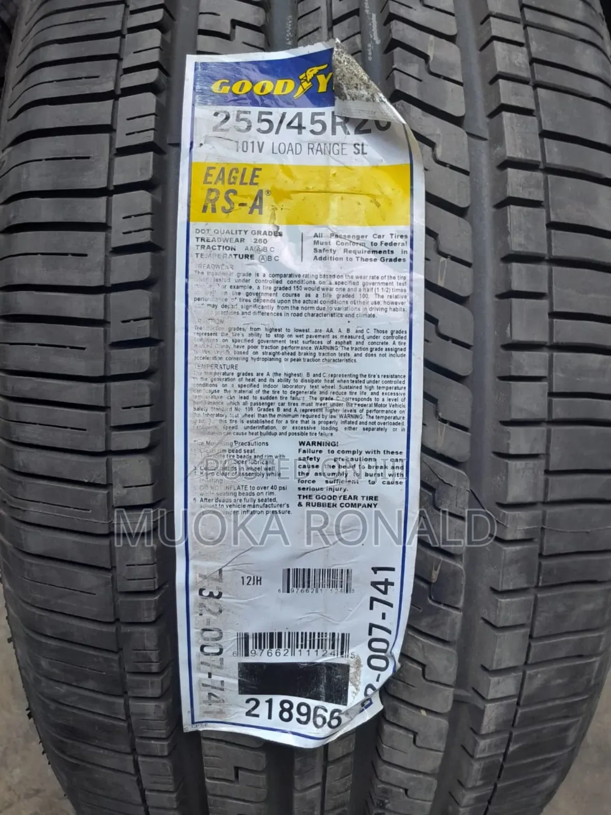 255/45r20 Goodyear Tyre Made in U.S.A