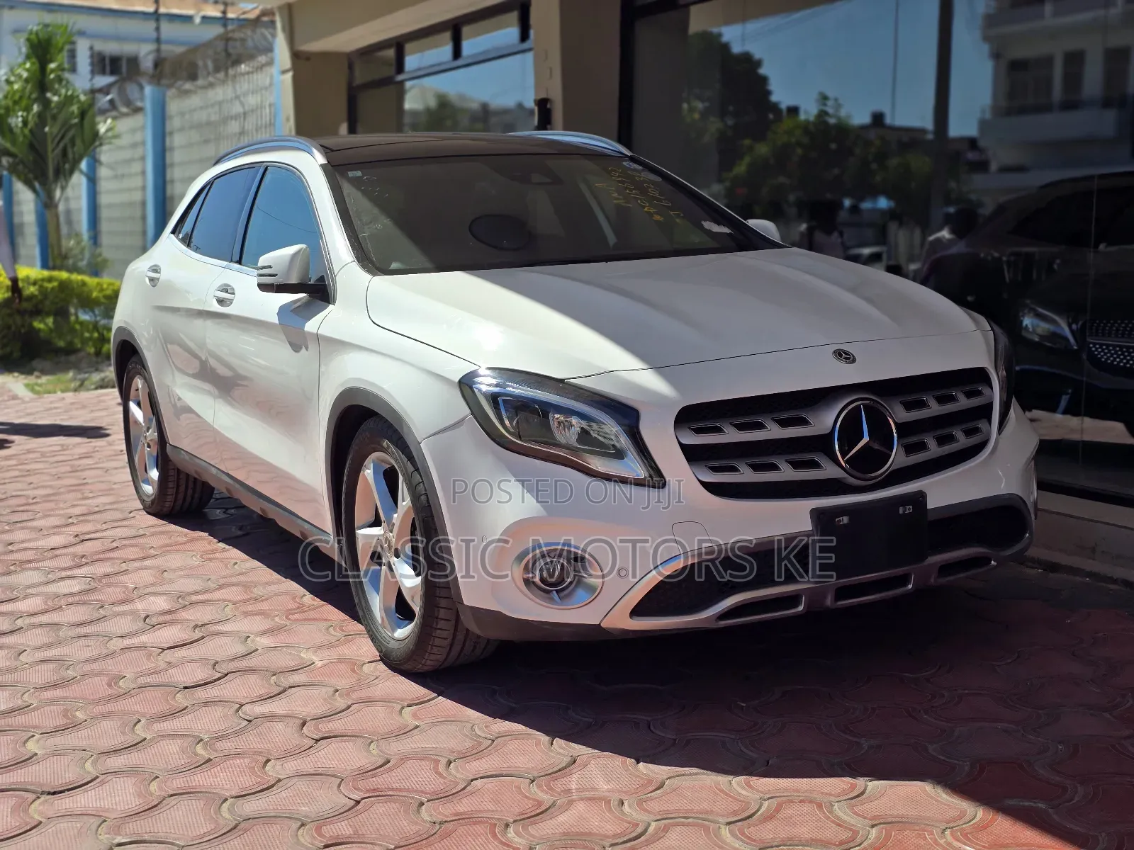 Mercedes-Benz GLA-Class 2018 White