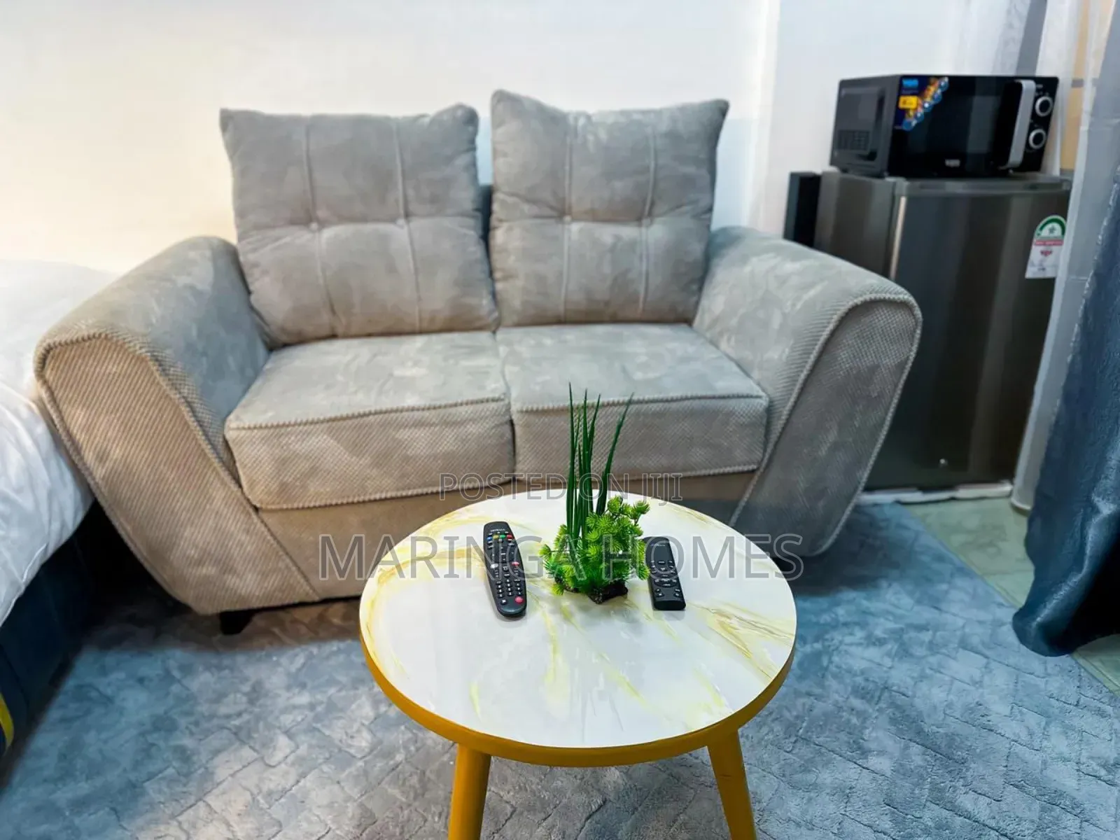 Cozy Studio Airbnb Near TRM – Home Away From Home