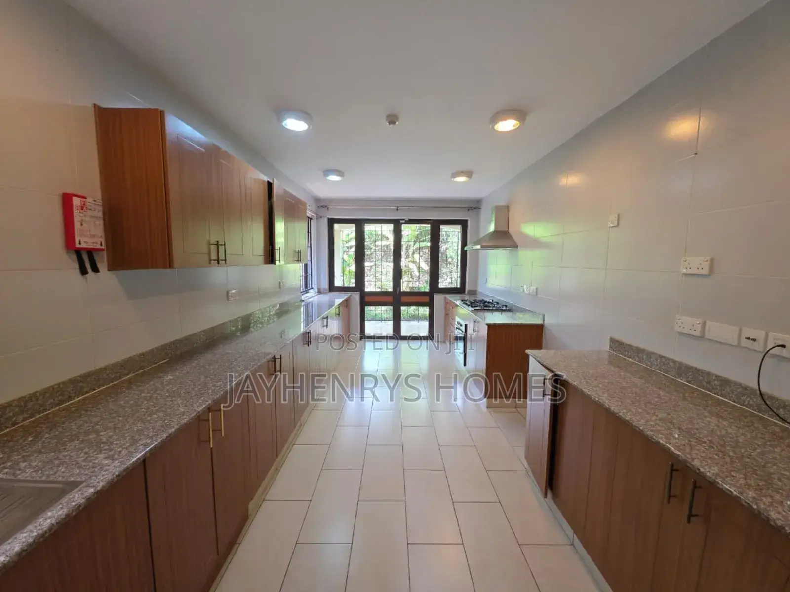 4bdrm Villa in Runda for rent