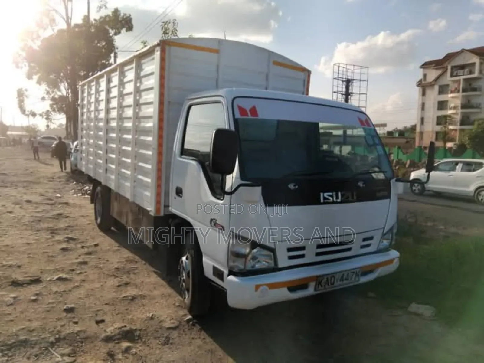 Trucks/Lorries for Errands and Logistics Are Readily Available