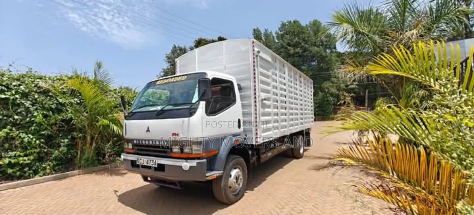 Trucks/Lorries for Errands and Logistics Are Readily Available