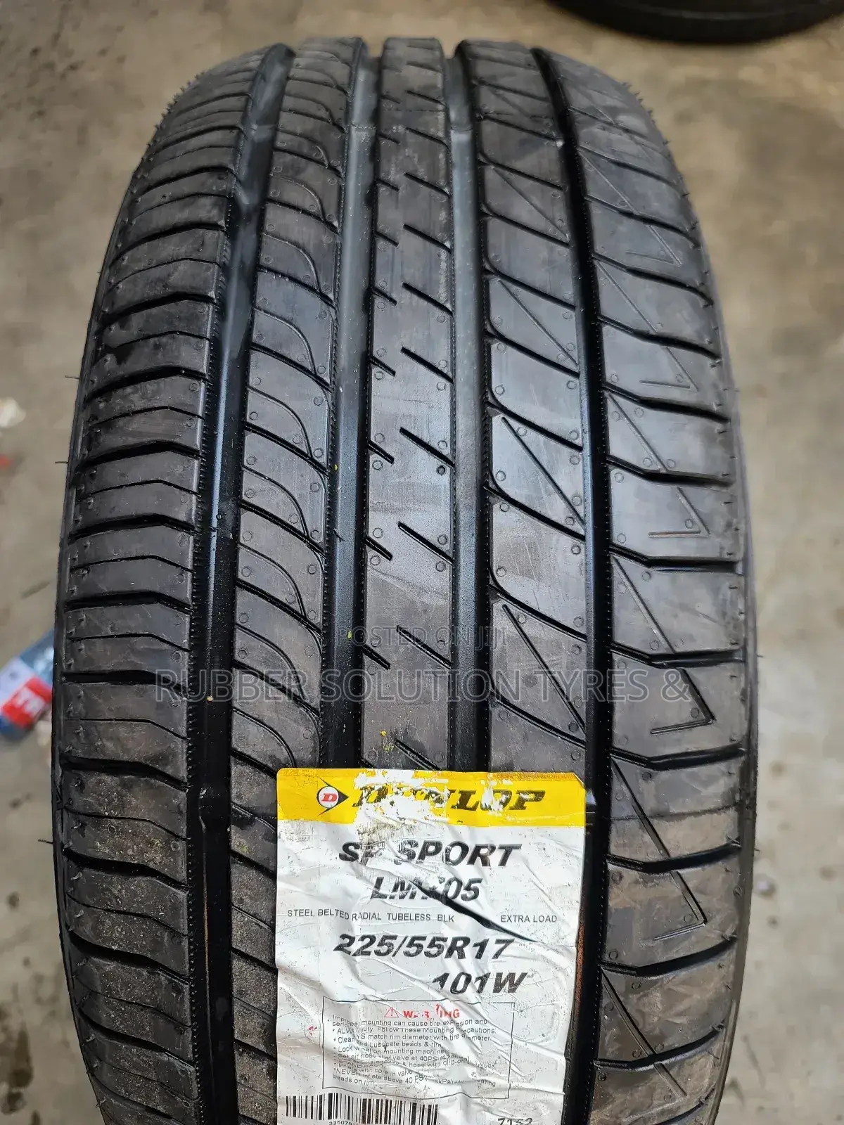 225/55r17 Dunlop Tires [Made In Japan ]