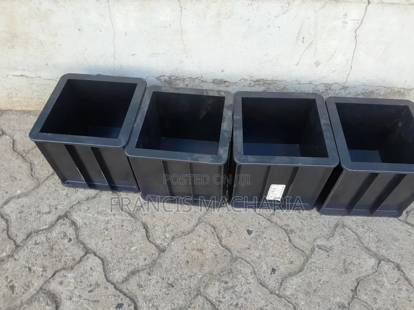 Structural Plastic Cube Moulds