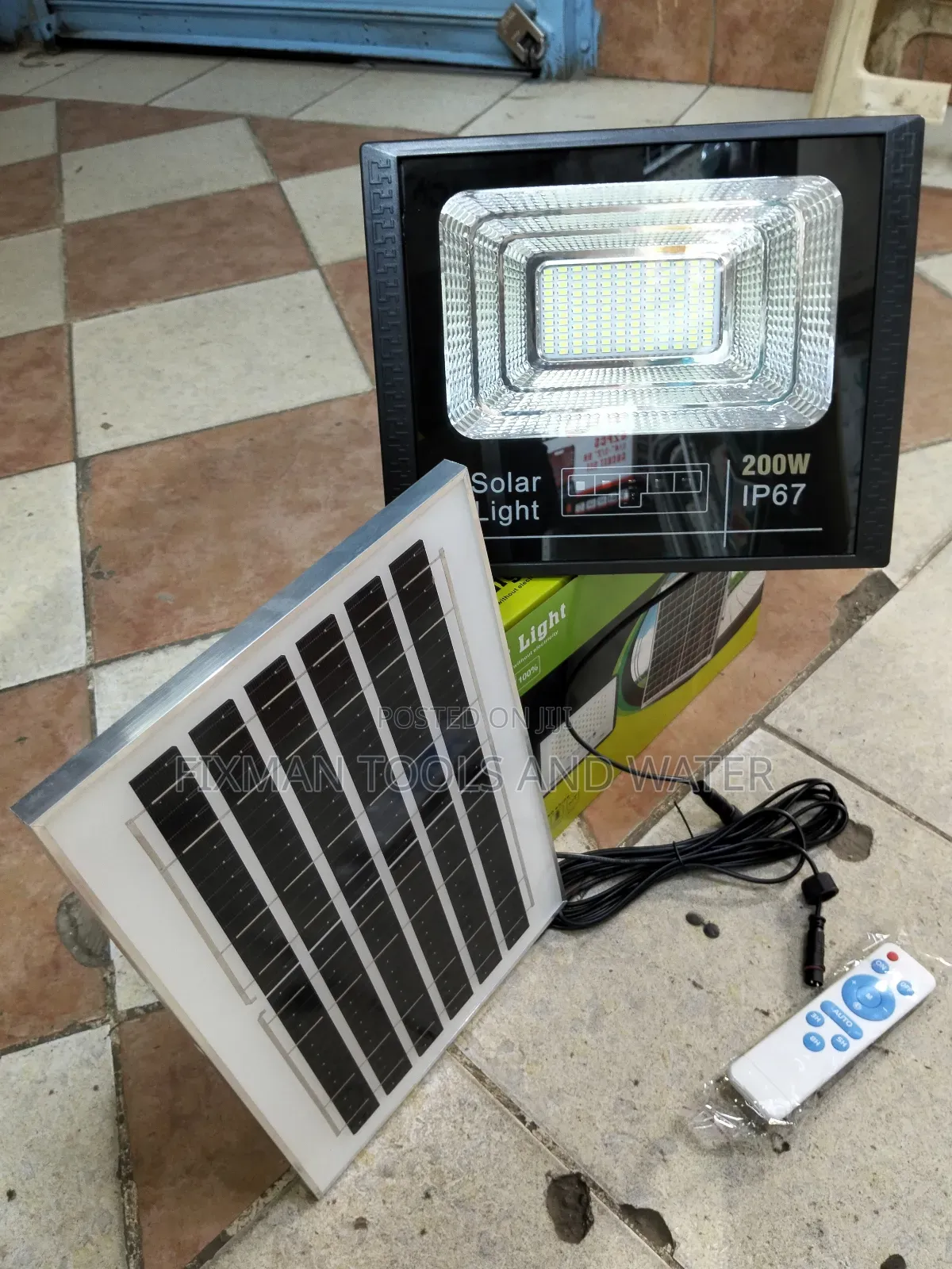 New Solar Flood Light 200 Watts With Sensors And Panel