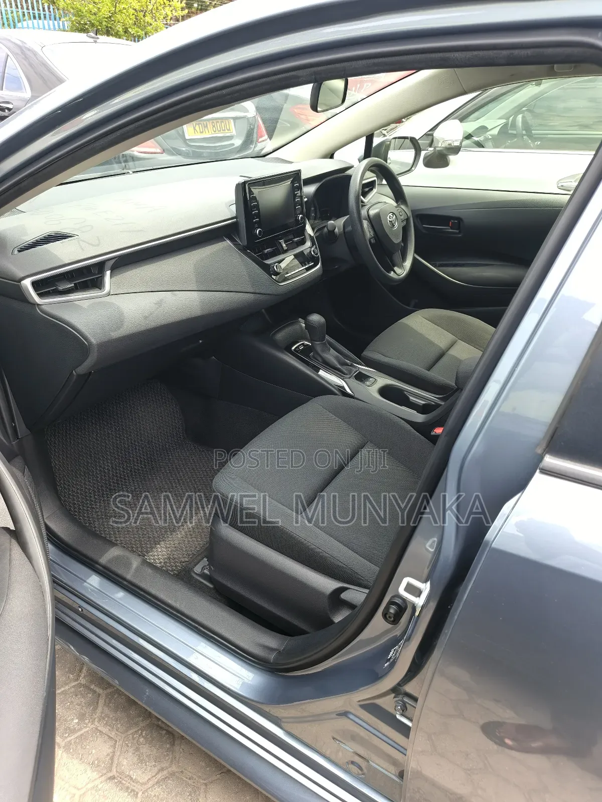 Toyota Corolla LE 2020 Blue