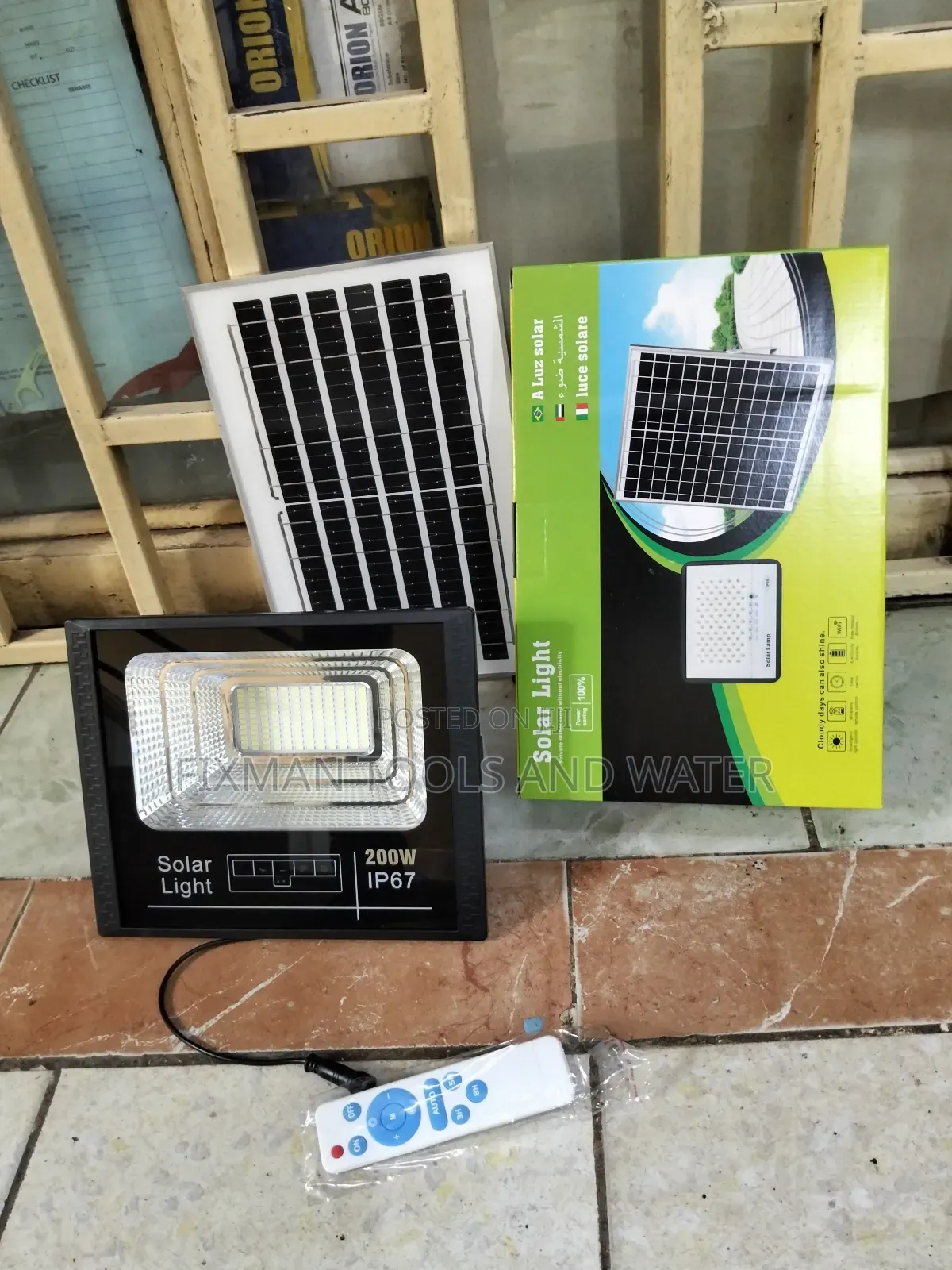 Advanced Ip 67 Solar Flood Light 200watts + Panel And Remote Sensors