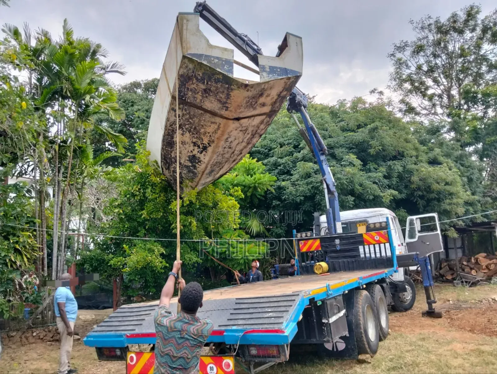 Tata 2516 Fitted With 5tons Crane and Lowbed Self Loading