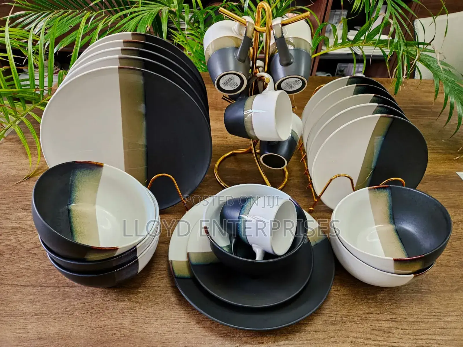 24pcs Unique Design Dinner Set