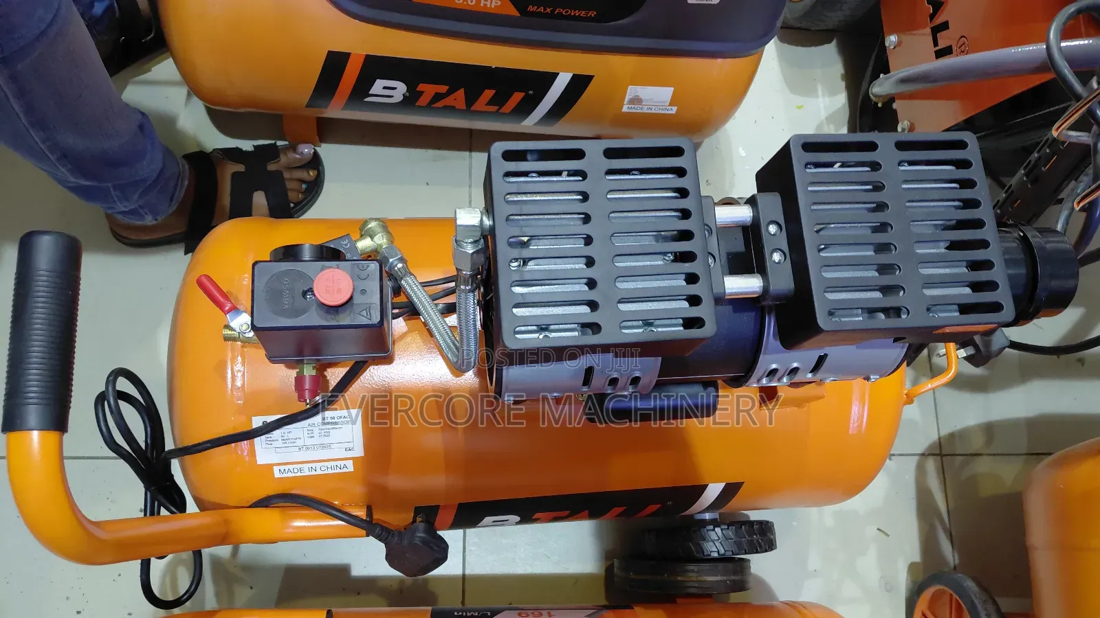 Heavy Duty 50litres Silent Air Compressor Machine.