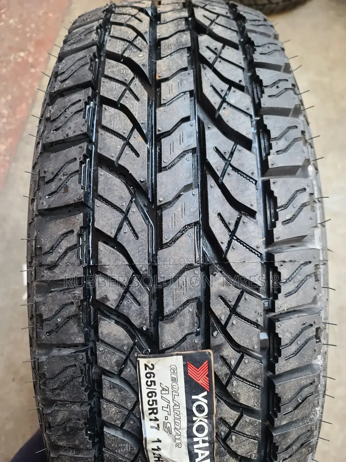 265/65r17 Yokohama Tyres 112 H a/T-5 Geolandar