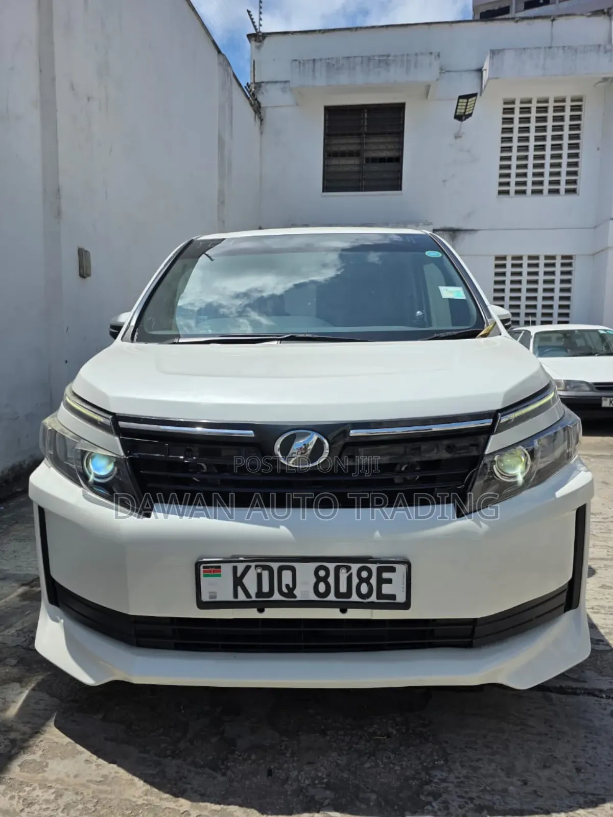 Toyota Voxy 2017 White