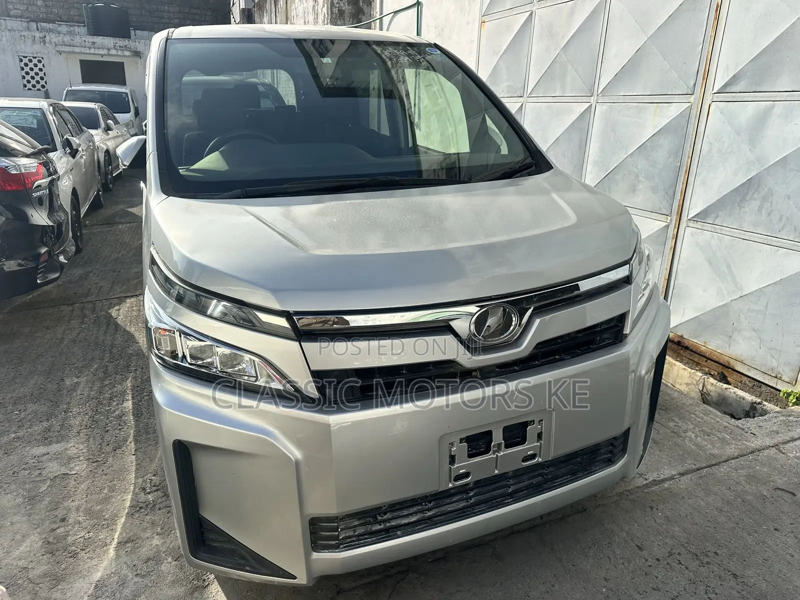 Toyota Voxy 2019 Silver