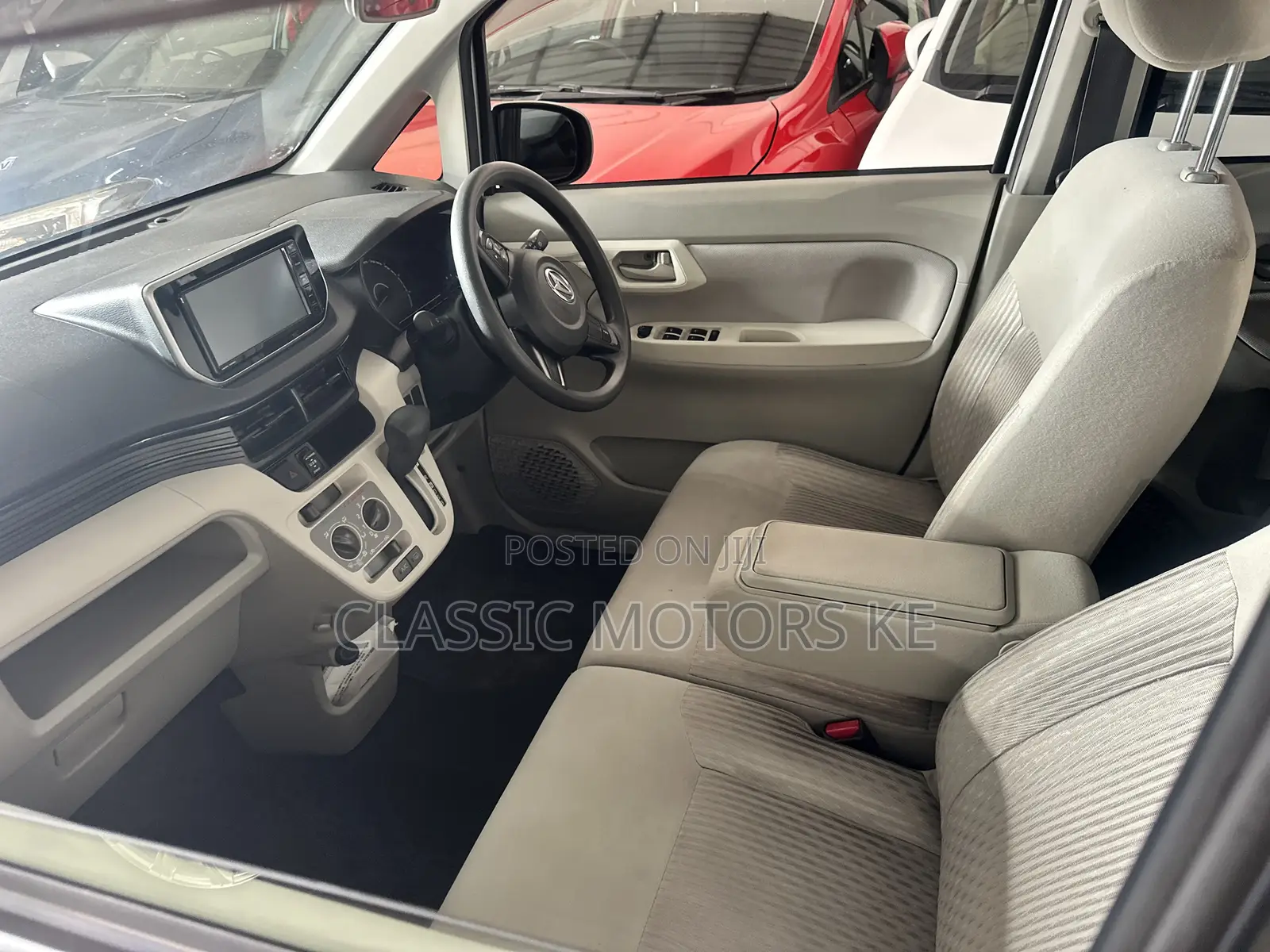 Daihatsu Move 2019 Silver