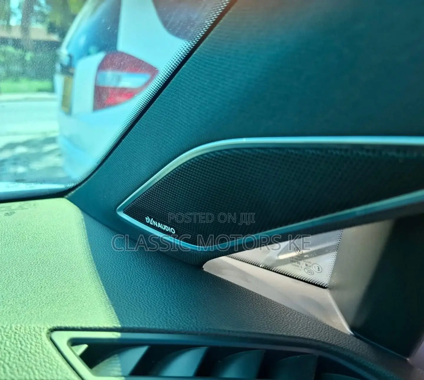 Volkswagen Golf 2019 White
