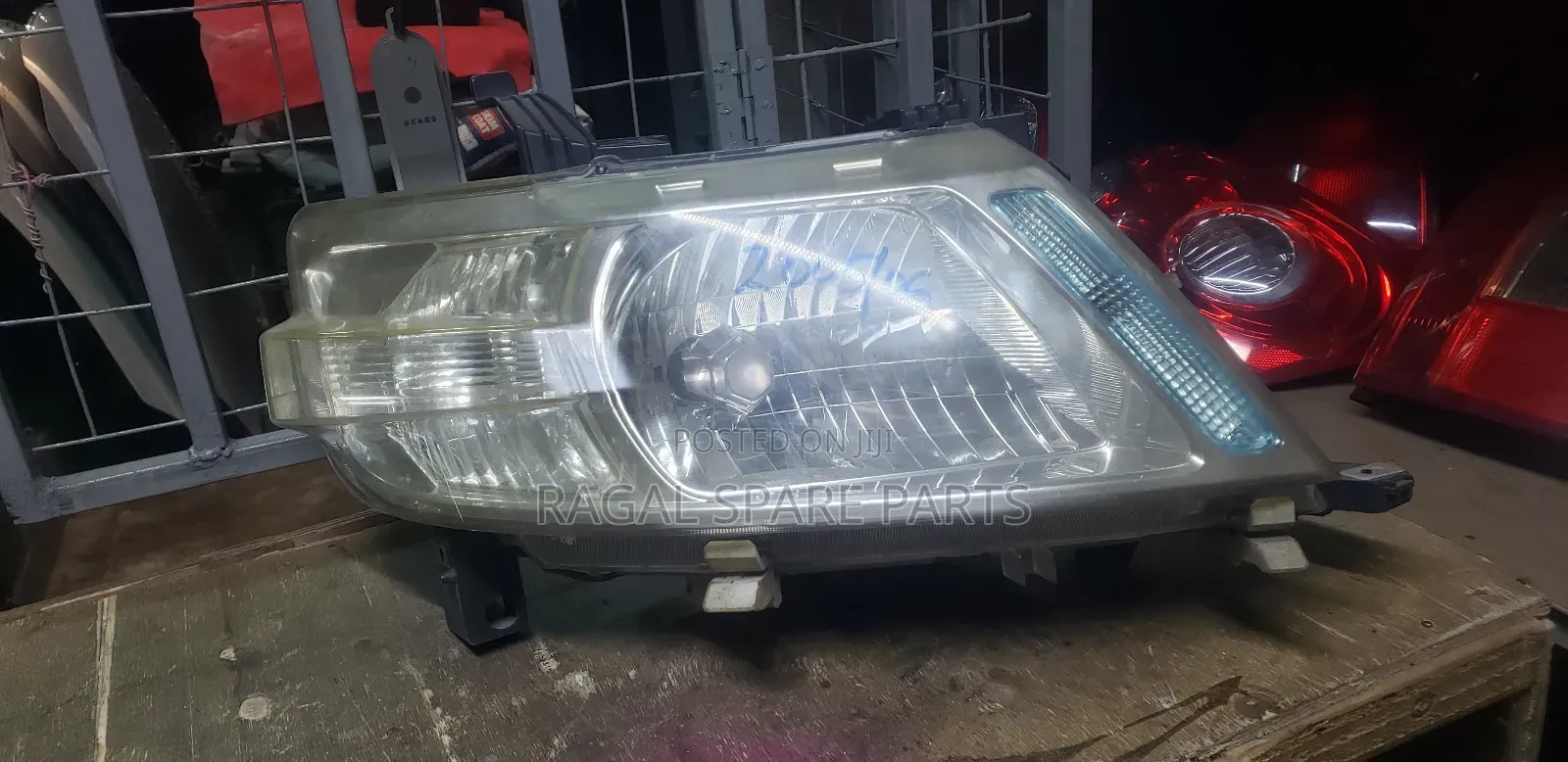 Toyota Serena Headlights 2005 Non Xenon
