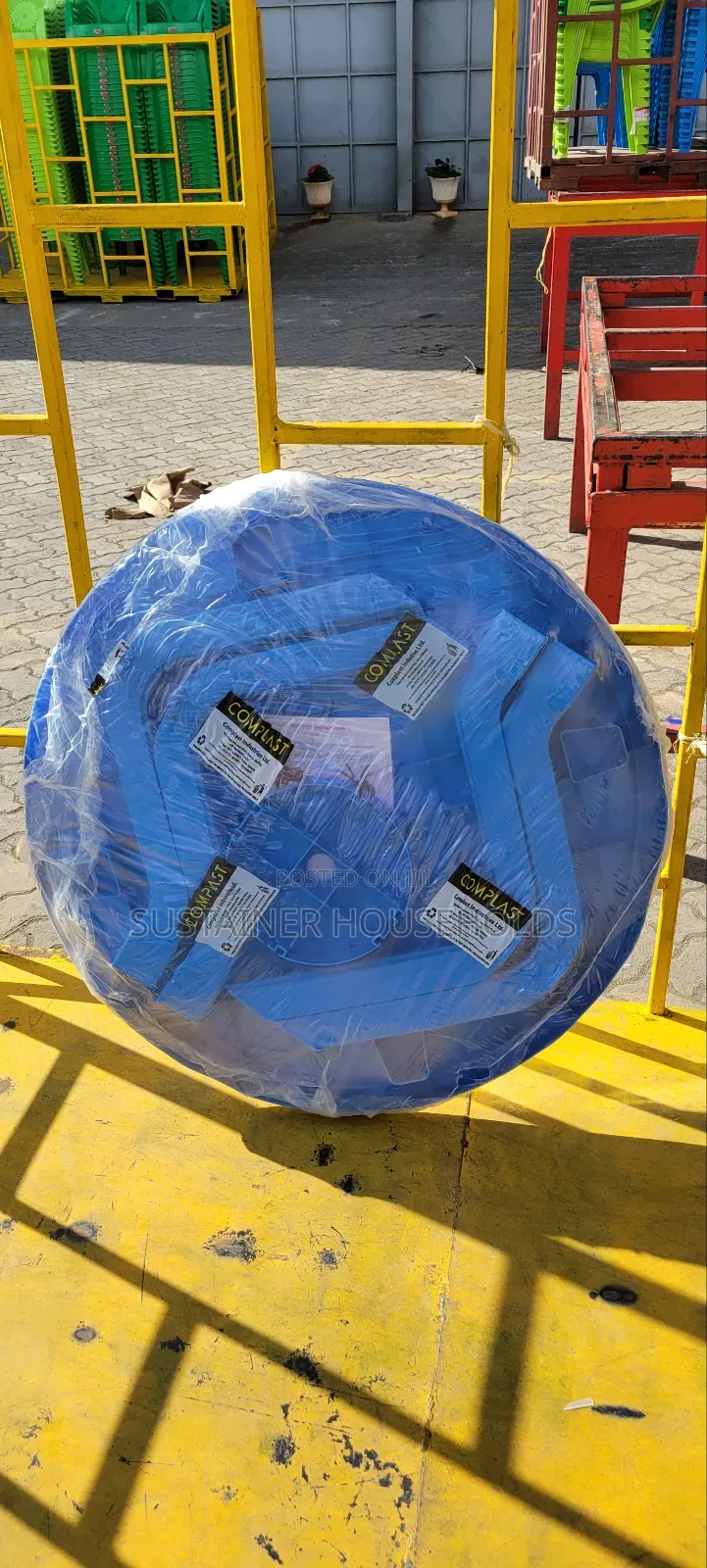 6 Seater Round Plastic Table, Plastic Table With an Umbrella Hole