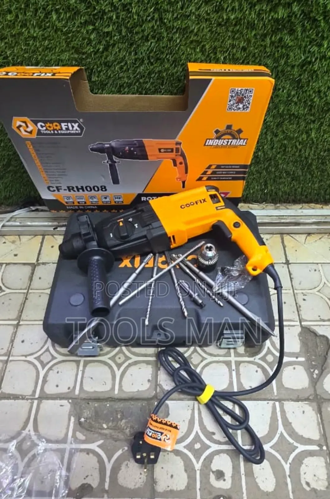 Coofix Rotary Hammer 
Comes With Extra Chuck.