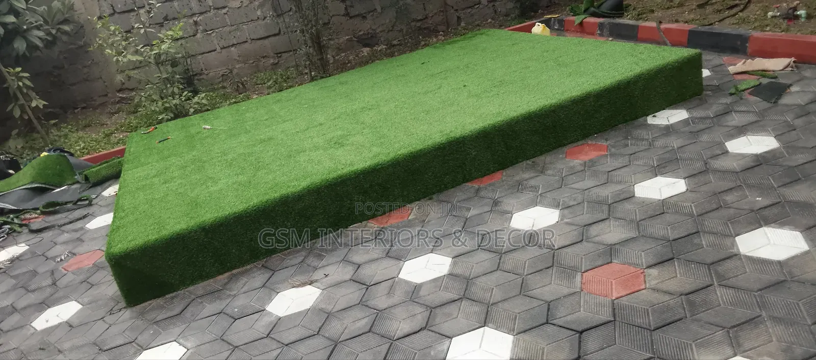Artificial Pure Grass Carpets on Cabro Floor