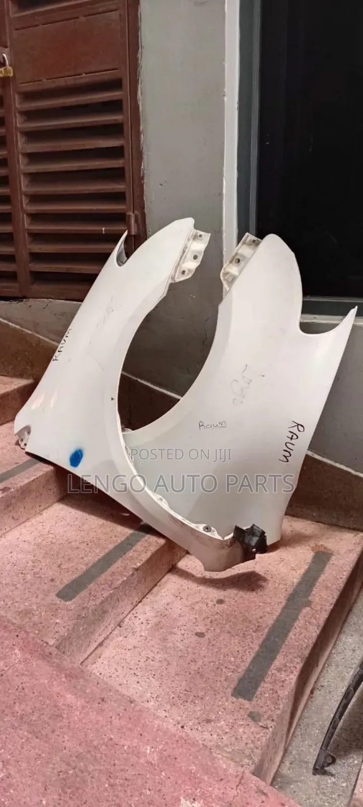 Toyota Raum 2008 Front Wings