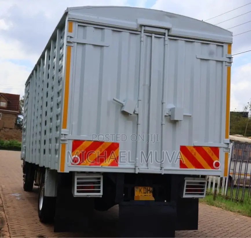 Isuzu FRR Slayqueen