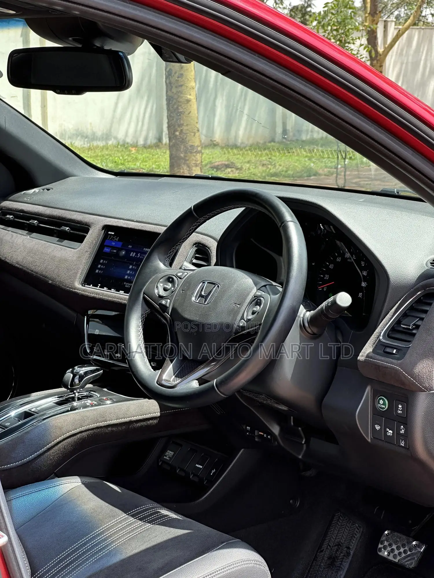 Honda Vezel 1.5 Hybrid 2WD 2018 Red
