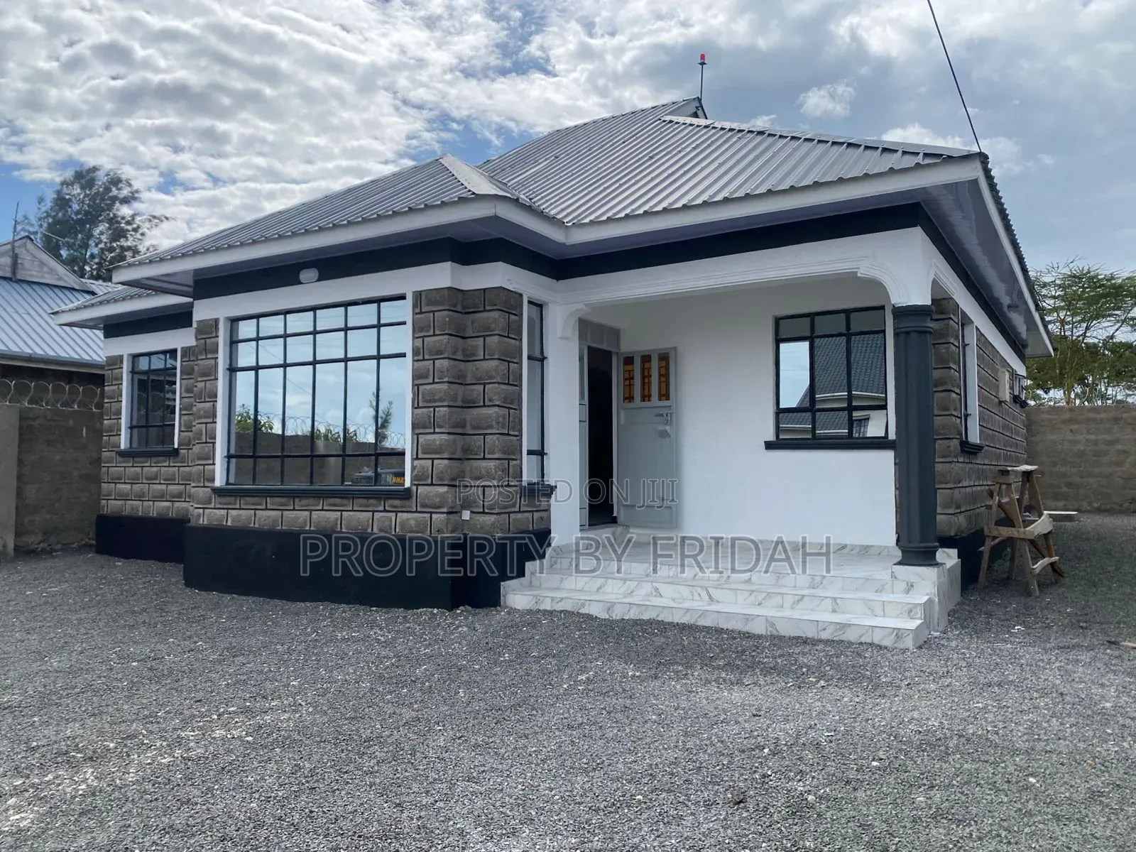 3bdrm Bungalow in Kitengela for sale