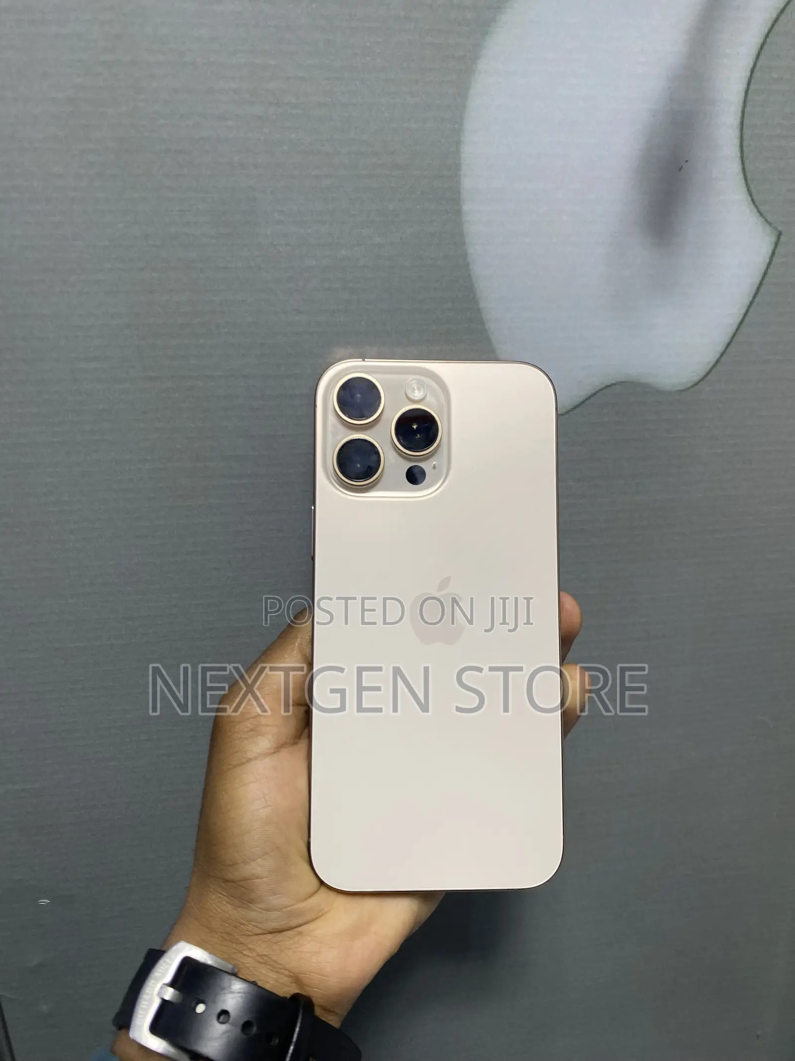 Apple iPhone 16 Pro Max 256 GB Gold