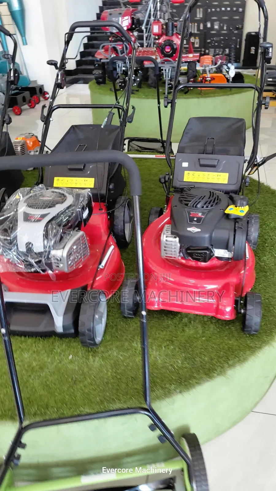 Briggs and Straton Heavy Duty Gasoline Lawn Mower Machine.