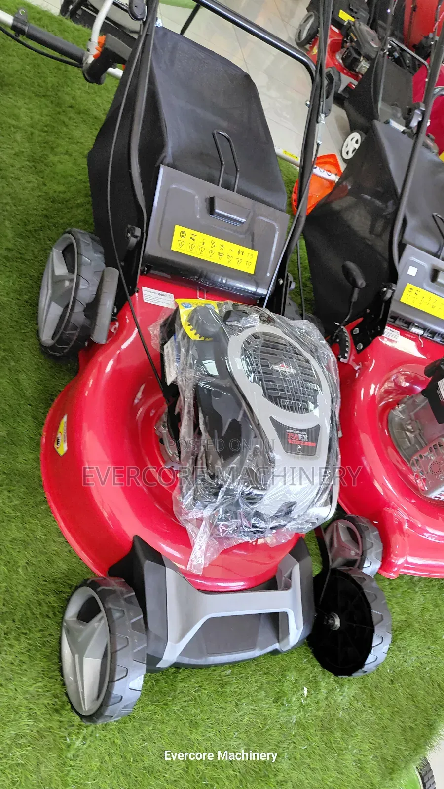 Briggs Abd Straton Big Commercial Self Propelled Lawn Mower Machine.