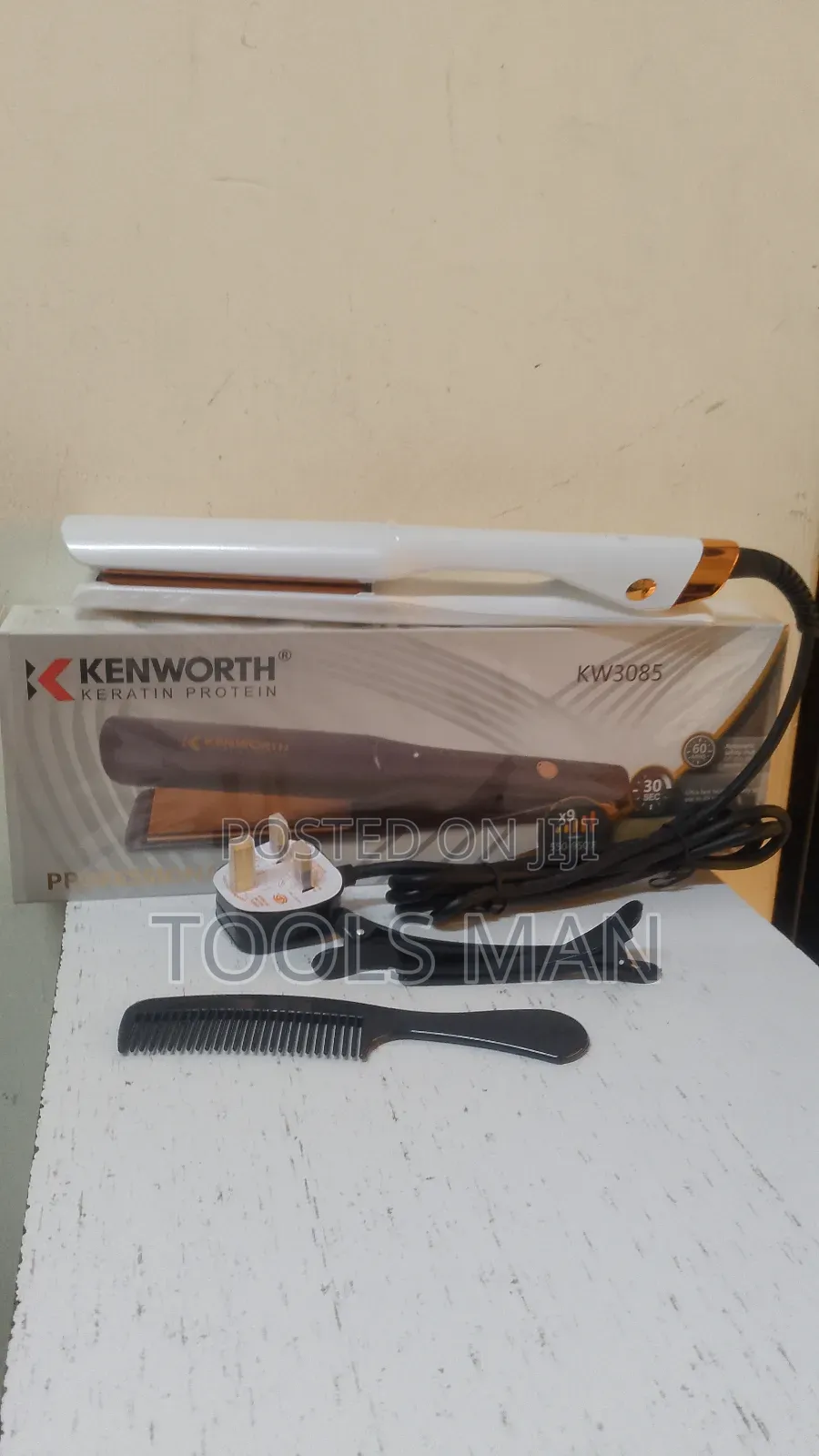 Kenworth Kw3085 Professional Hair Straightener.