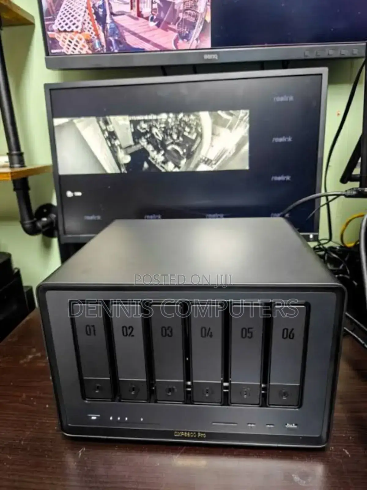 Ugreen Nasync Dxp6800 Pro 6-Bay Network Attached Storage Cm720